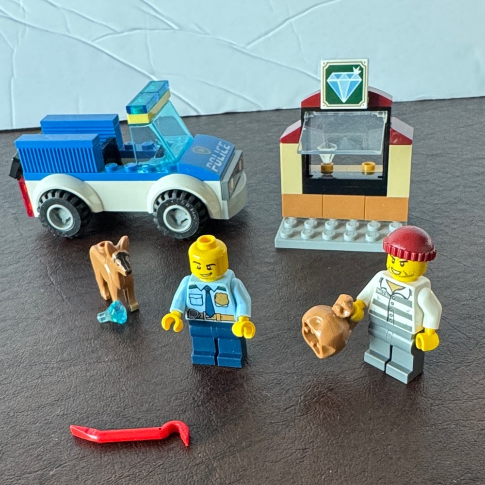 LEGO City 60241 Police Dog Unit